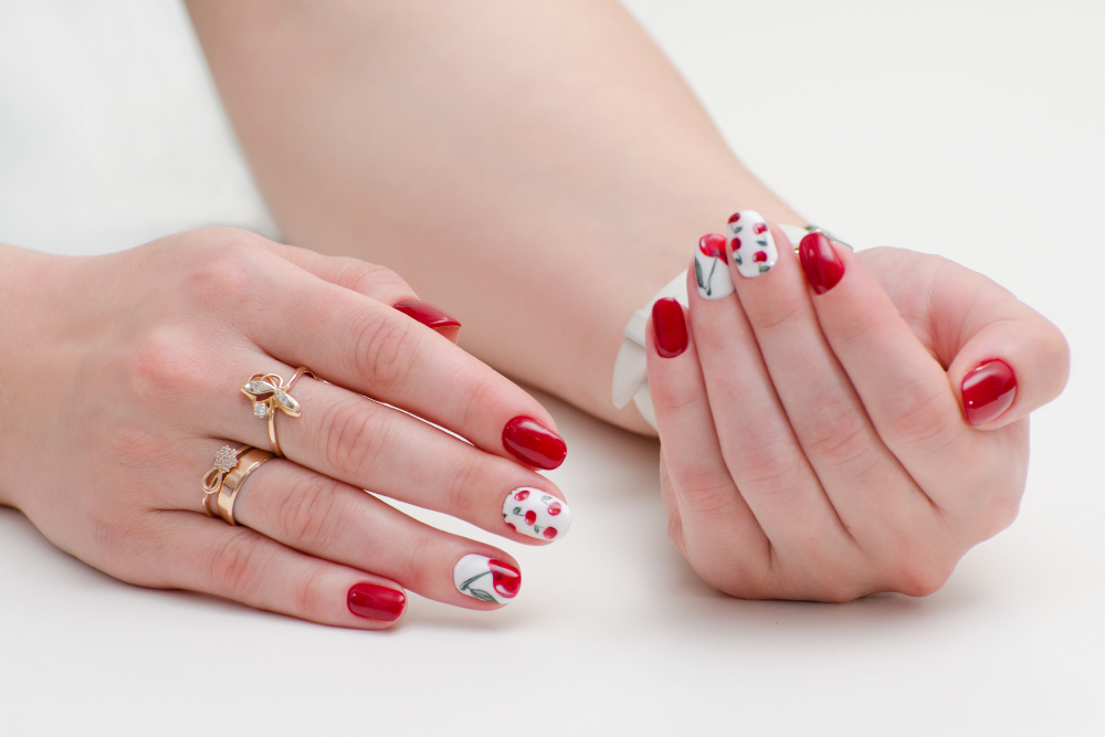nail salon 98373